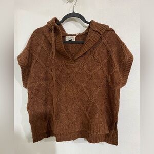 Universal thread Ponch like vest sweater, short sleeve size L NWT